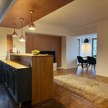 View In Center Of Brasov, Afi דירה *